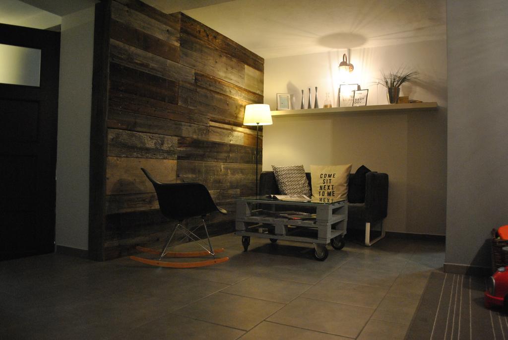 Dom Numer 127 ชาร์นาโกรา ภายนอก รูปภาพ